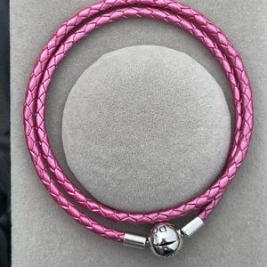 Pandora Honeysuckle Limited Edition leather bracelet